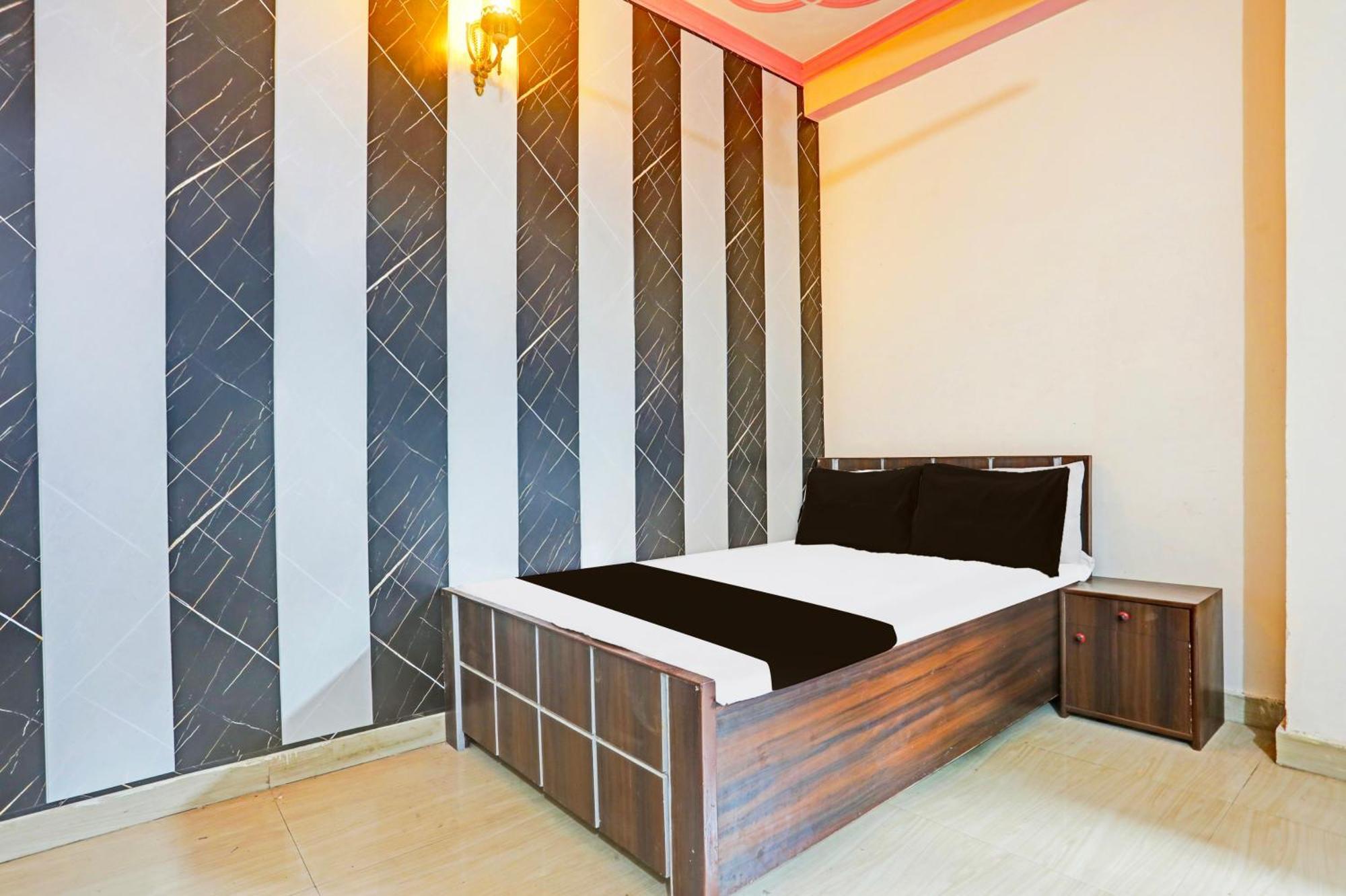 Hotel O Arvi Guest House 바라나시 외부 사진