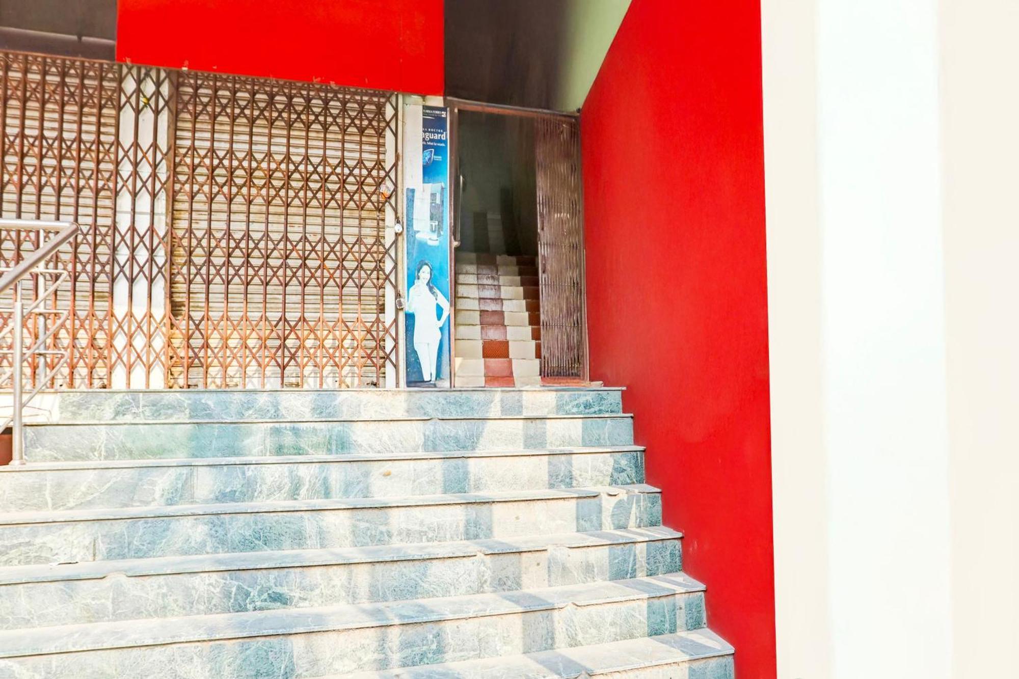 Hotel O Arvi Guest House 바라나시 외부 사진